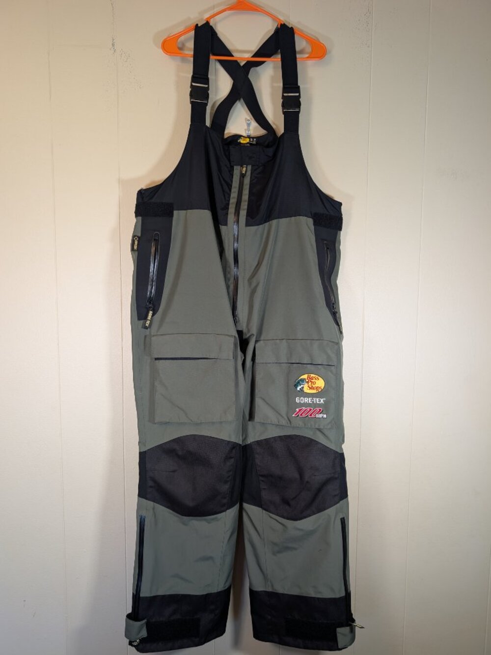 GORE-TEX Bass Pro Shops 100 MPH Mens XL Fishing Rain Bibs Waterproof Olive Green